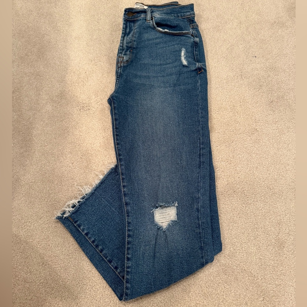 Kensie Blue Straight Leg Jeans with Distressed Details